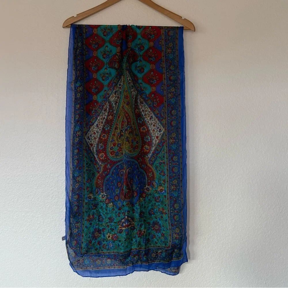 Silk printed scarf - Picture 4 of 4